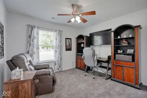 1045 Pin Oak Mooresville IN 46158