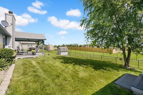 1045 Pin Oak Mooresville IN 46158