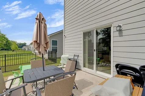 19490 Honeylocust Glen Noblesville IN 46062