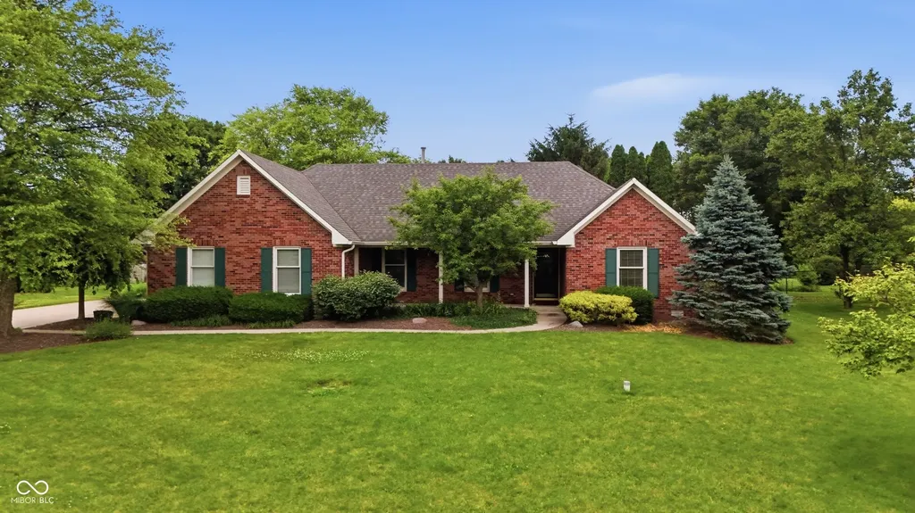 3343 S Rosewind Drive New Palestine IN 46163