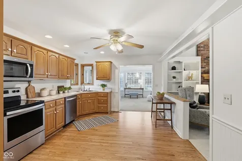 3343 S Rosewind Drive New Palestine IN 46163