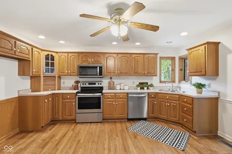 3343 S Rosewind Drive New Palestine IN 46163