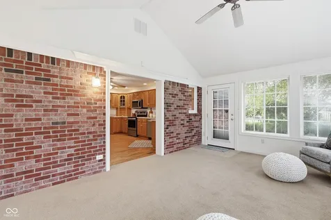 3343 S Rosewind Drive New Palestine IN 46163