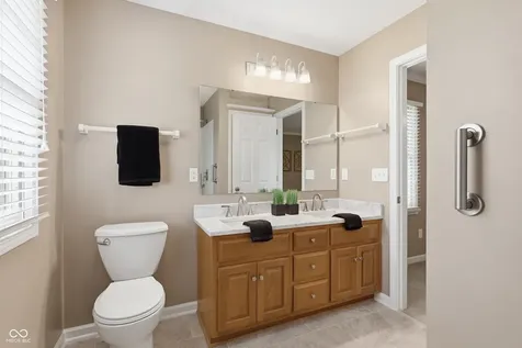 3343 S Rosewind Drive New Palestine IN 46163