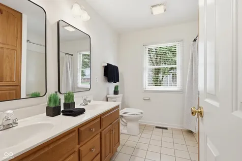 3343 S Rosewind Drive New Palestine IN 46163