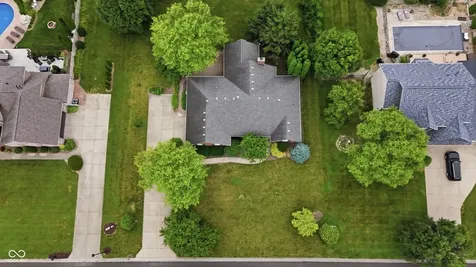 3343 S Rosewind Drive New Palestine IN 46163