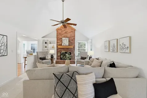 3343 S Rosewind Drive New Palestine IN 46163