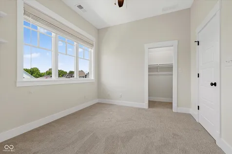 10486 Dusty Rose Drive Zionsville IN 46077