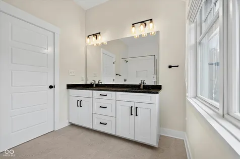 10486 Dusty Rose Drive Zionsville IN 46077