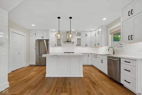 10486 Dusty Rose Drive Zionsville IN 46077