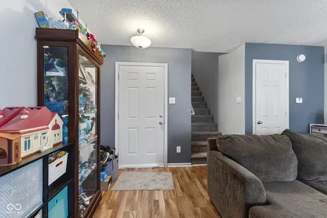 2523 Redland Lane Indianapolis IN 46217