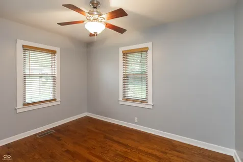 143 High Street Danville IN 46122