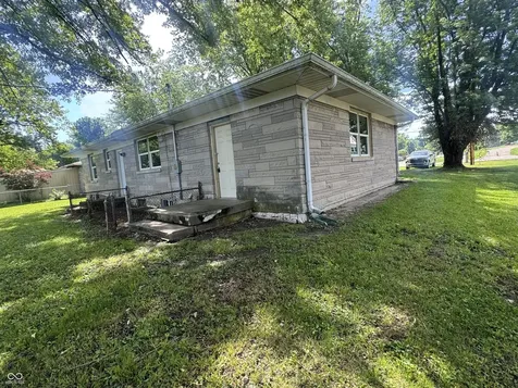 2324 E Thompson Indianapolis IN 46227