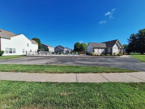 8237 Alcona Drive Indianapolis IN 46237