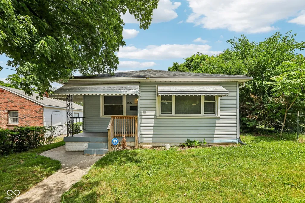 1822 W 10th Street Indianapolis IN 46222