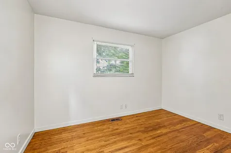 1822 W 10th Street Indianapolis IN 46222