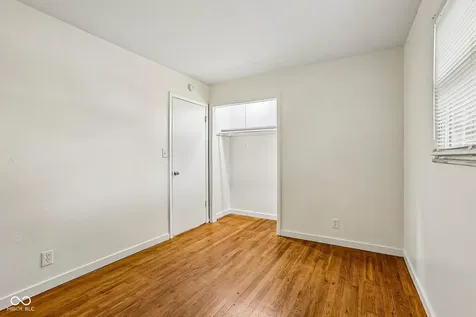 1822 W 10th Street Indianapolis IN 46222