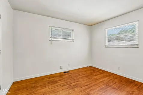1822 W 10th Street Indianapolis IN 46222