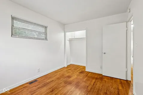 1822 W 10th Street Indianapolis IN 46222