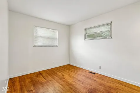 1822 W 10th Street Indianapolis IN 46222