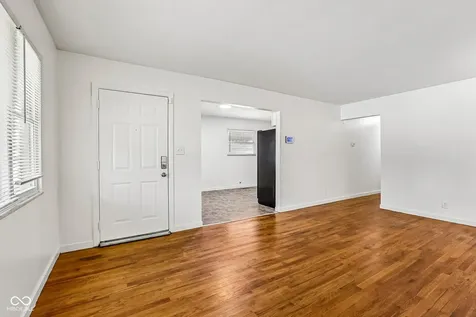 1822 W 10th Street Indianapolis IN 46222