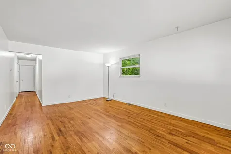1822 W 10th Street Indianapolis IN 46222