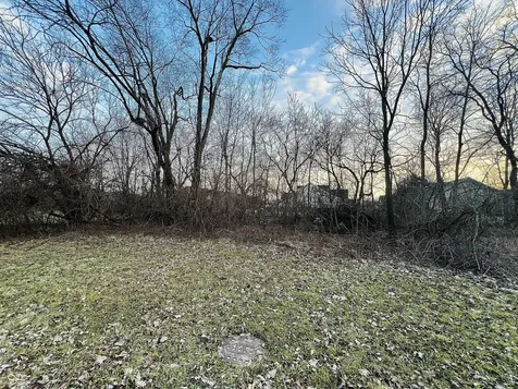 345 E Park Street Westfield IN 46074