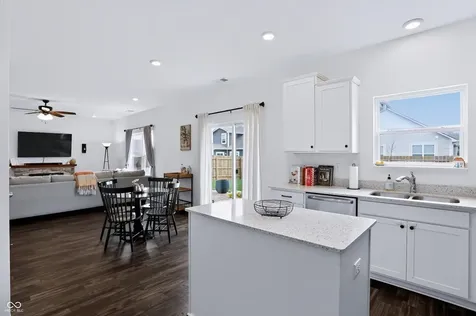 5671 Teak Lane Mccordsville IN 46055