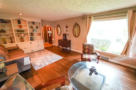 6126 E Saint Joseph Street Indianapolis IN 46219