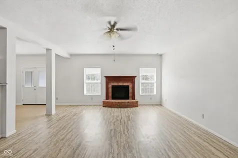 3290 Holt Street Whiteland IN 46184
