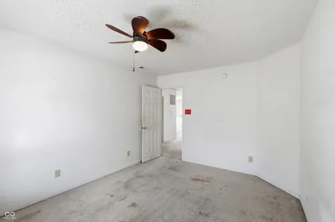 3290 Holt Street Whiteland IN 46184