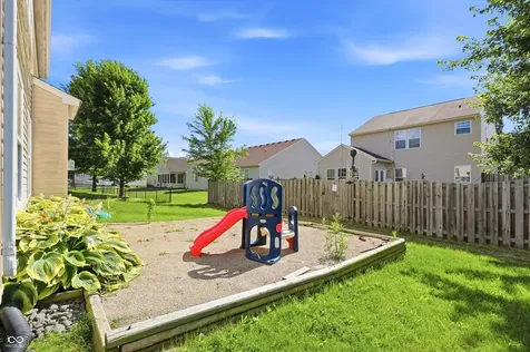 3290 Holt Street Whiteland IN 46184