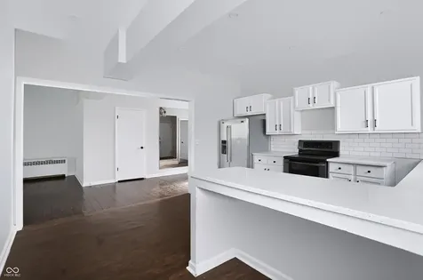 2121 Madison Avenue Indianapolis IN 46225