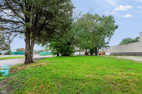 2121 Madison Avenue Indianapolis IN 46225