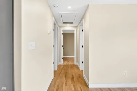 605 8th Columbus IN 47201