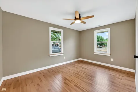 605 8th Columbus IN 47201