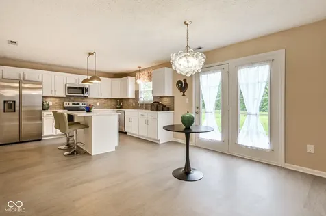 1838 Irish Lake Lane Indianapolis IN 46239