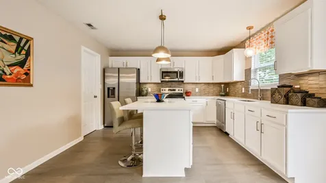 1838 Irish Lake Lane Indianapolis IN 46239