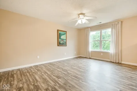 1838 Irish Lake Lane Indianapolis IN 46239