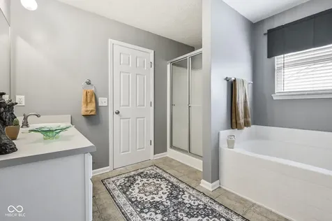 1838 Irish Lake Lane Indianapolis IN 46239