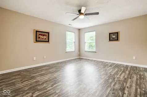 1838 Irish Lake Lane Indianapolis IN 46239