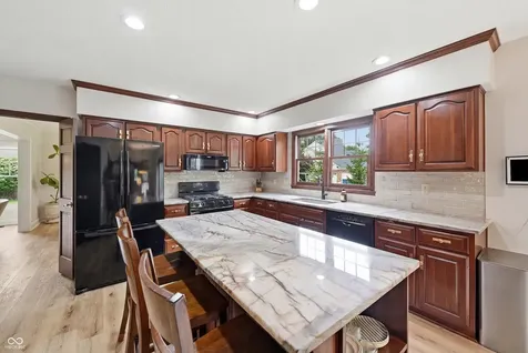 14379 Jeffrey Carmel IN 46032