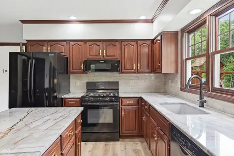 14379 Jeffrey Carmel IN 46032