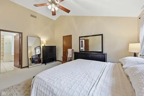 14379 Jeffrey Carmel IN 46032