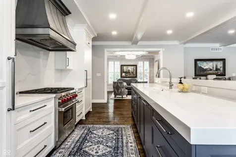 8114 Meadowbrook Drive Indianapolis IN 46240