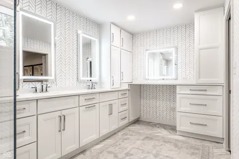 8114 Meadowbrook Drive Indianapolis IN 46240