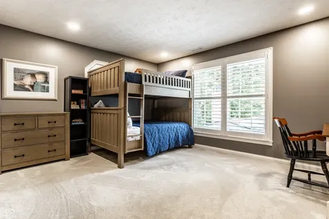 8114 Meadowbrook Drive Indianapolis IN 46240