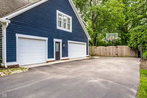 8114 Meadowbrook Drive Indianapolis IN 46240