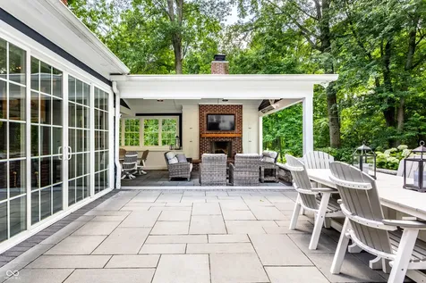 8114 Meadowbrook Drive Indianapolis IN 46240