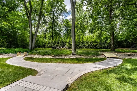 8114 Meadowbrook Drive Indianapolis IN 46240